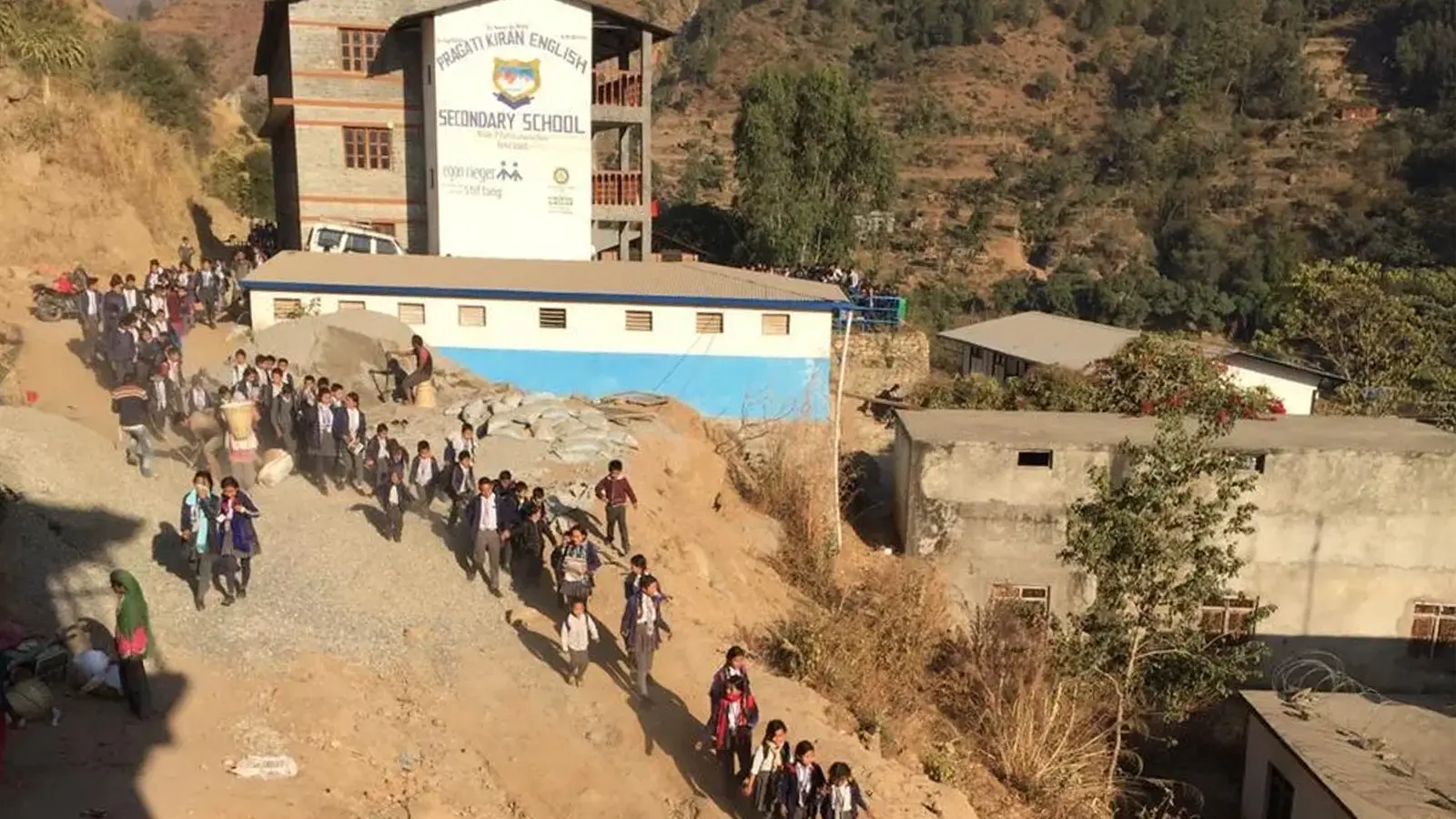 Schüler auf dem Schulweg