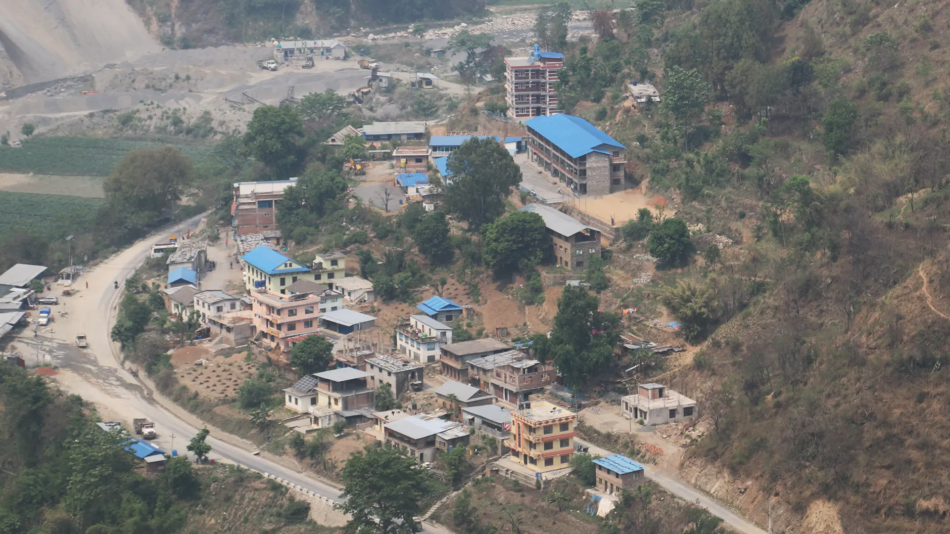 Schulkomplex mit Kindergarten und Boarding House/Kantine